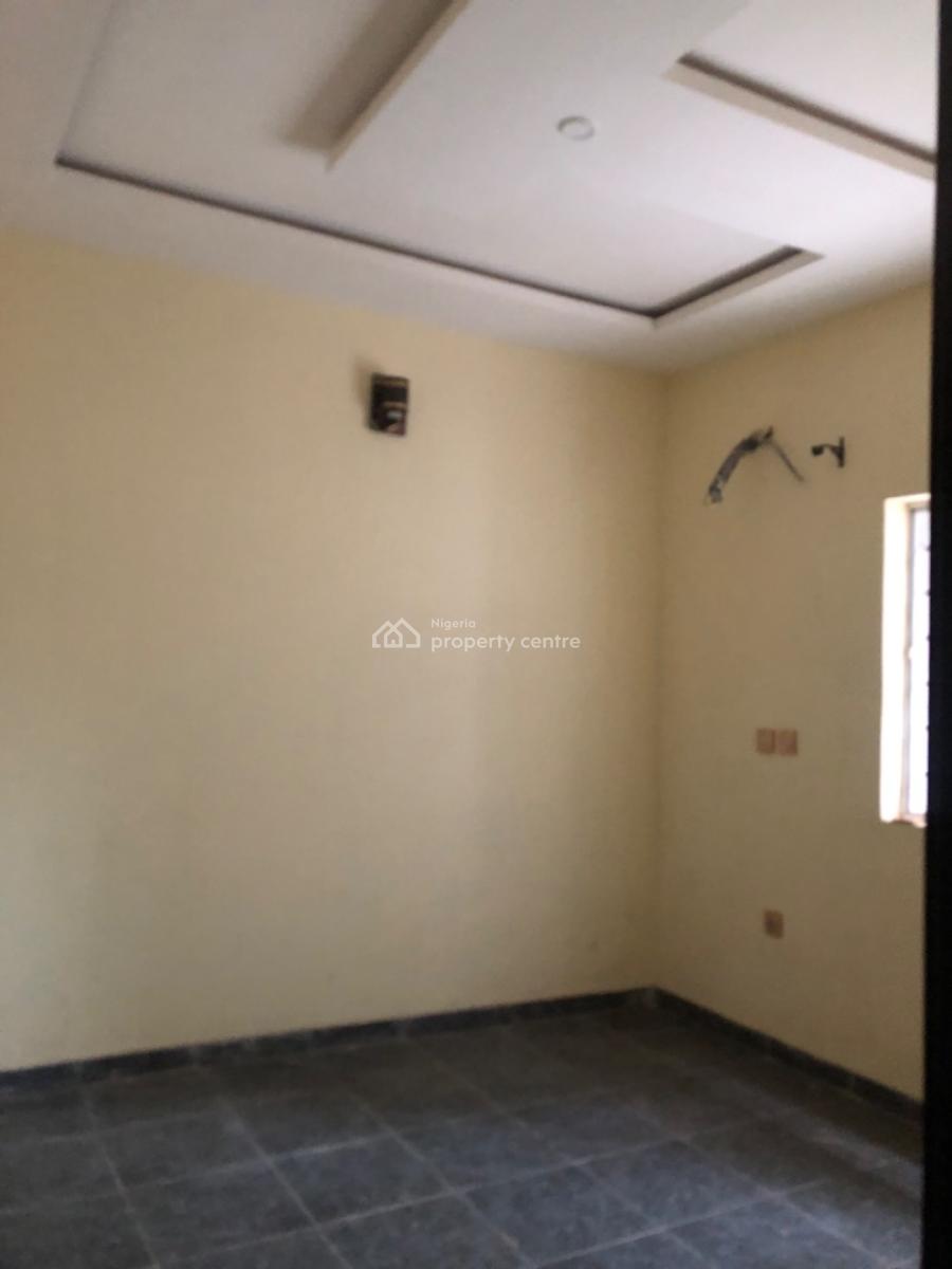 2 Bedroom Flat, Makogi, Magboro, Ogun, Flat / Apartment for Rent