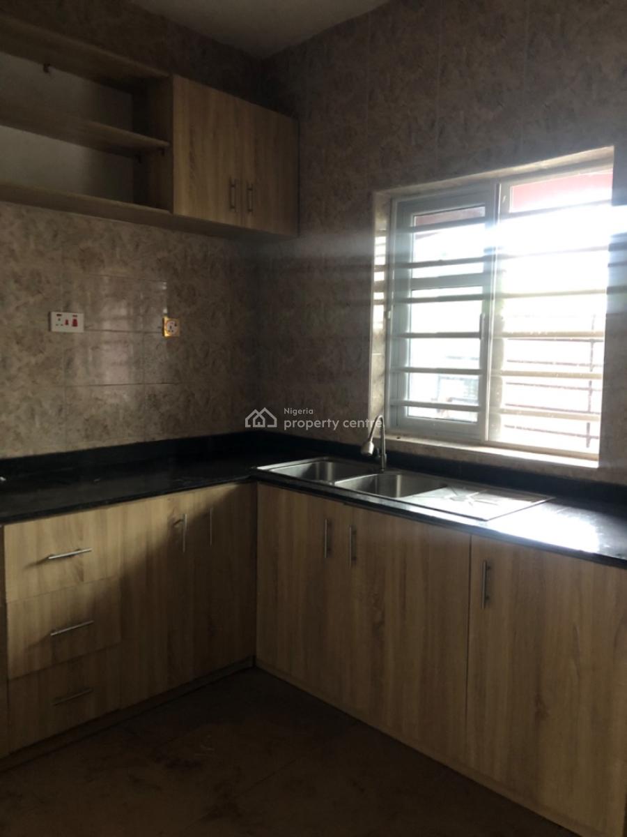 2 Bedroom Flat, Makogi, Magboro, Ogun, Flat / Apartment for Rent