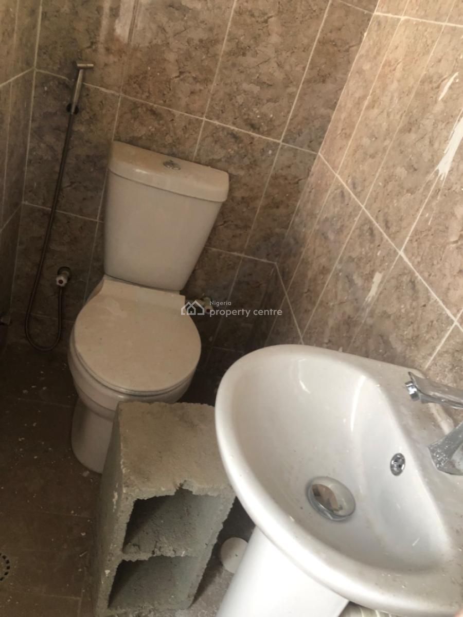 2 Bedroom Flat, Makogi, Magboro, Ogun, Flat / Apartment for Rent