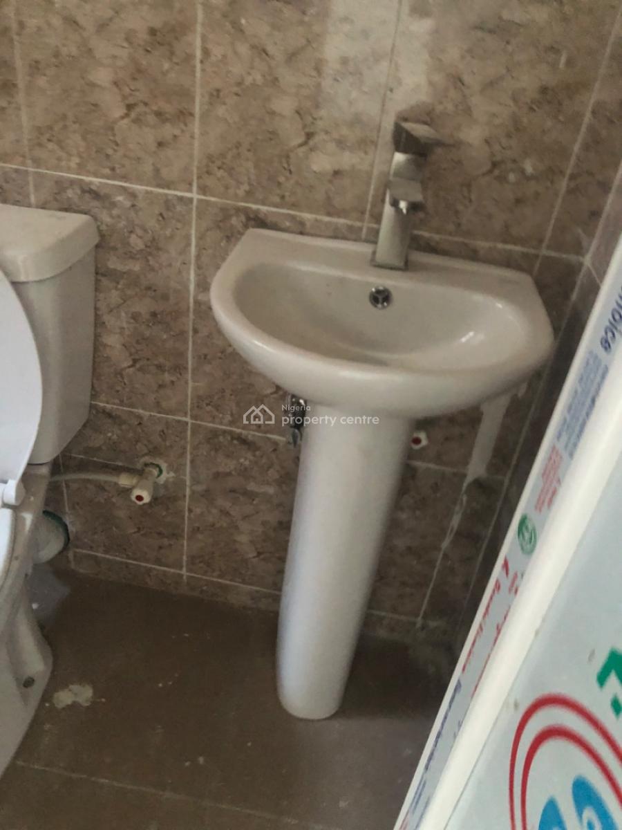 2 Bedroom Flat, Makogi, Magboro, Ogun, Flat / Apartment for Rent