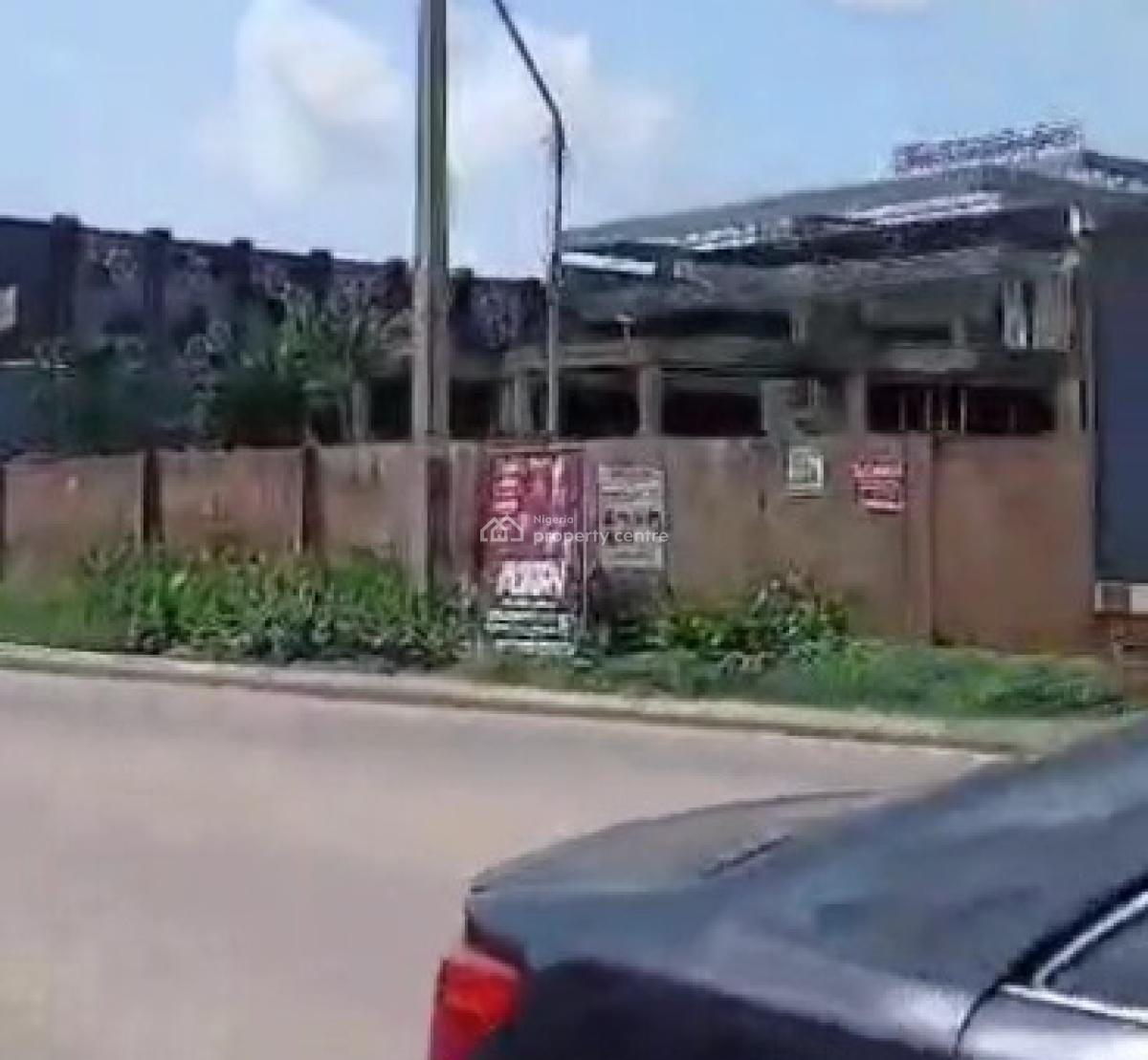 Structure on 100ft By 250ft Commercial Land, Along Boundary Road, By Ikpokpan Junction Gra, Benin, Oredo, Edo, Land for Sale