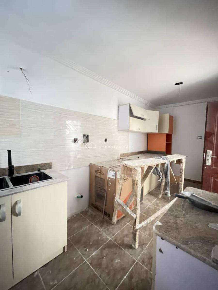 Nicely 3 Bedroom Apartment in a Nice and Serene Environment, Yaba, Lagos, Flat / Apartment for Sale
