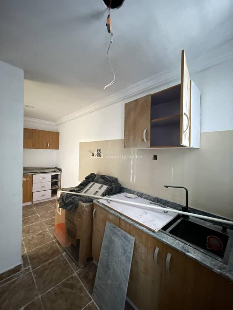 Nicely 3 Bedroom Apartment in a Nice and Serene Environment, Yaba, Lagos, Flat / Apartment for Sale