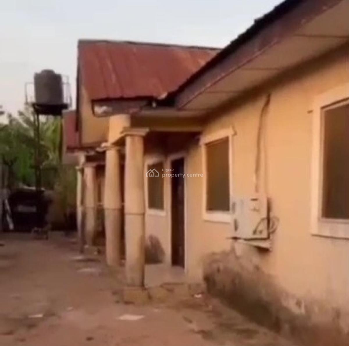 2flats of 3bedroom Each 50ft By 100ft Land, Ugbor Central Market ,very Close to Tared Road, Benin, Oredo, Edo, Terraced Bungalow for Sale