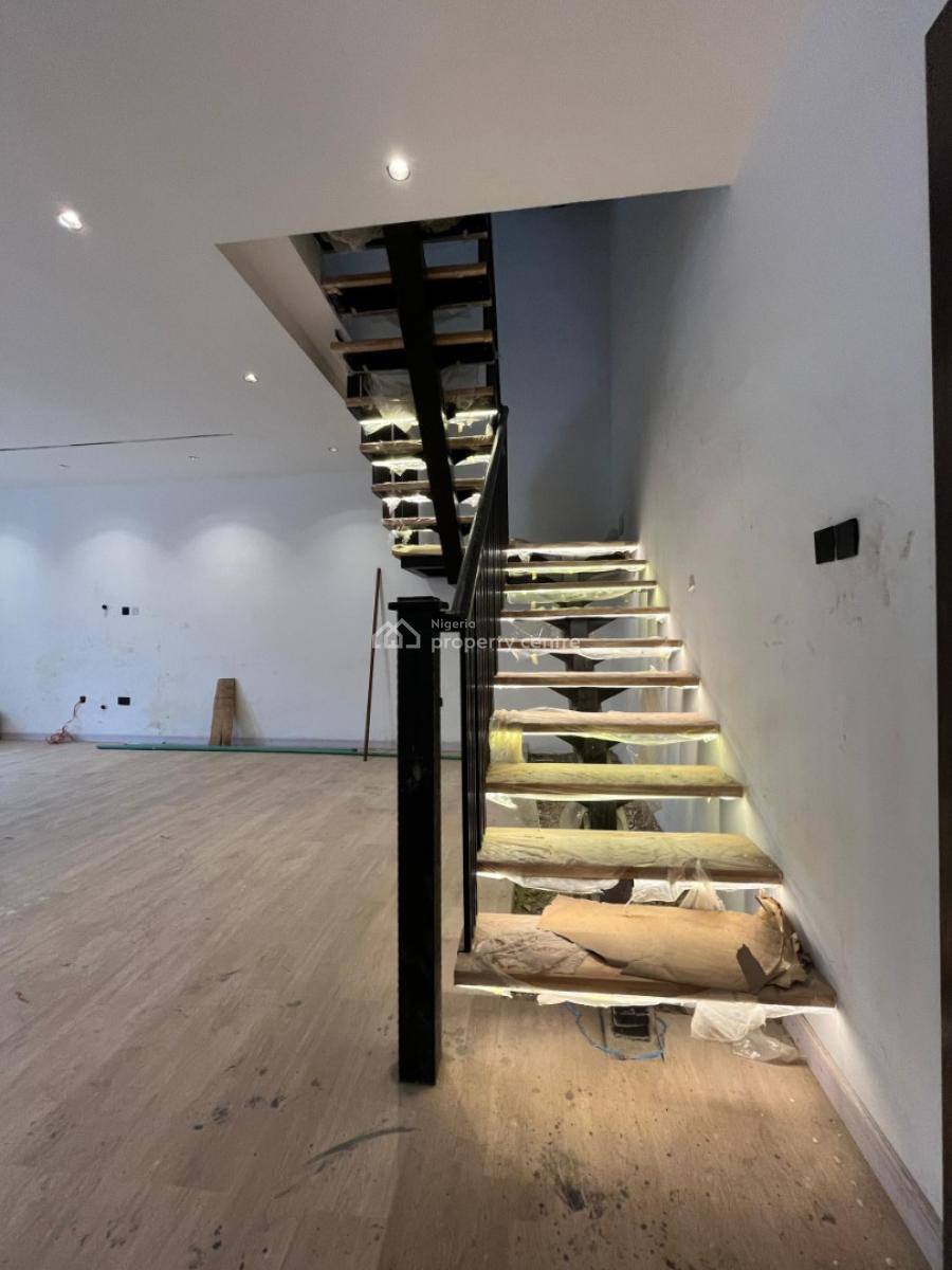 Elegant 4-bedroom Semi-detached Duplex with Bq, Gbagada, Lagos, Semi-detached Duplex for Sale