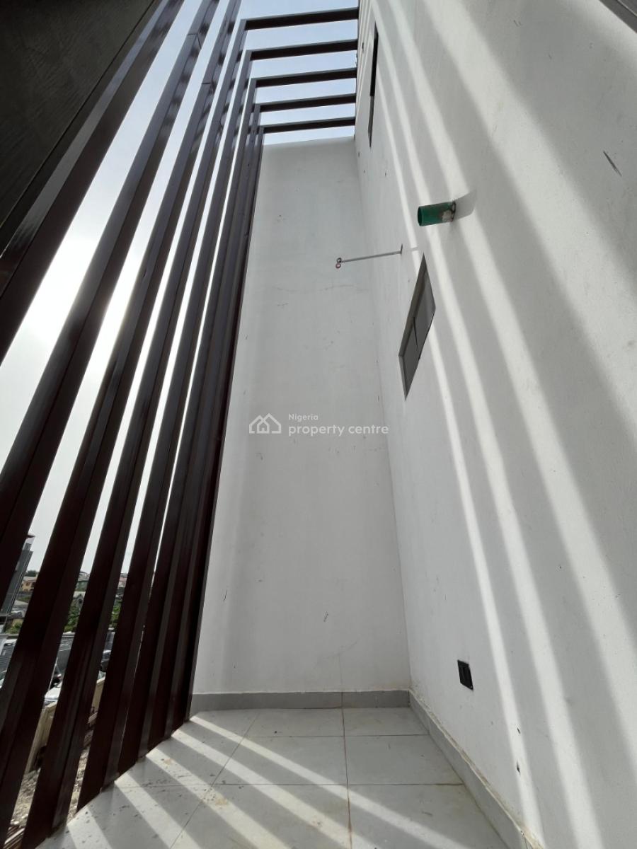 Elegant 4-bedroom Semi-detached Duplex with Bq, Gbagada, Lagos, Semi-detached Duplex for Sale