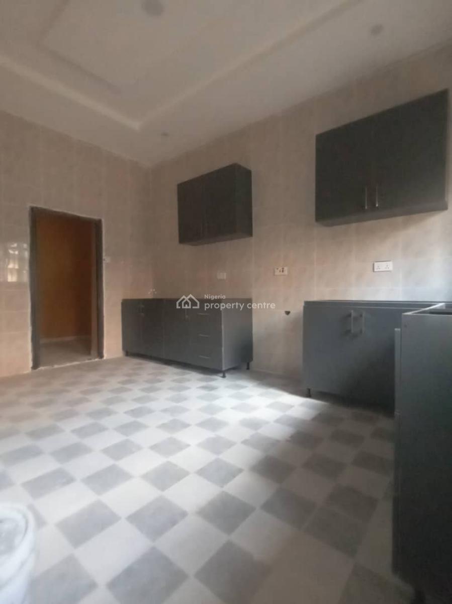 Nice 2 Bedrooms Flat, Ivory Garden Estate, Magboro, Ogun, Flat / Apartment for Rent