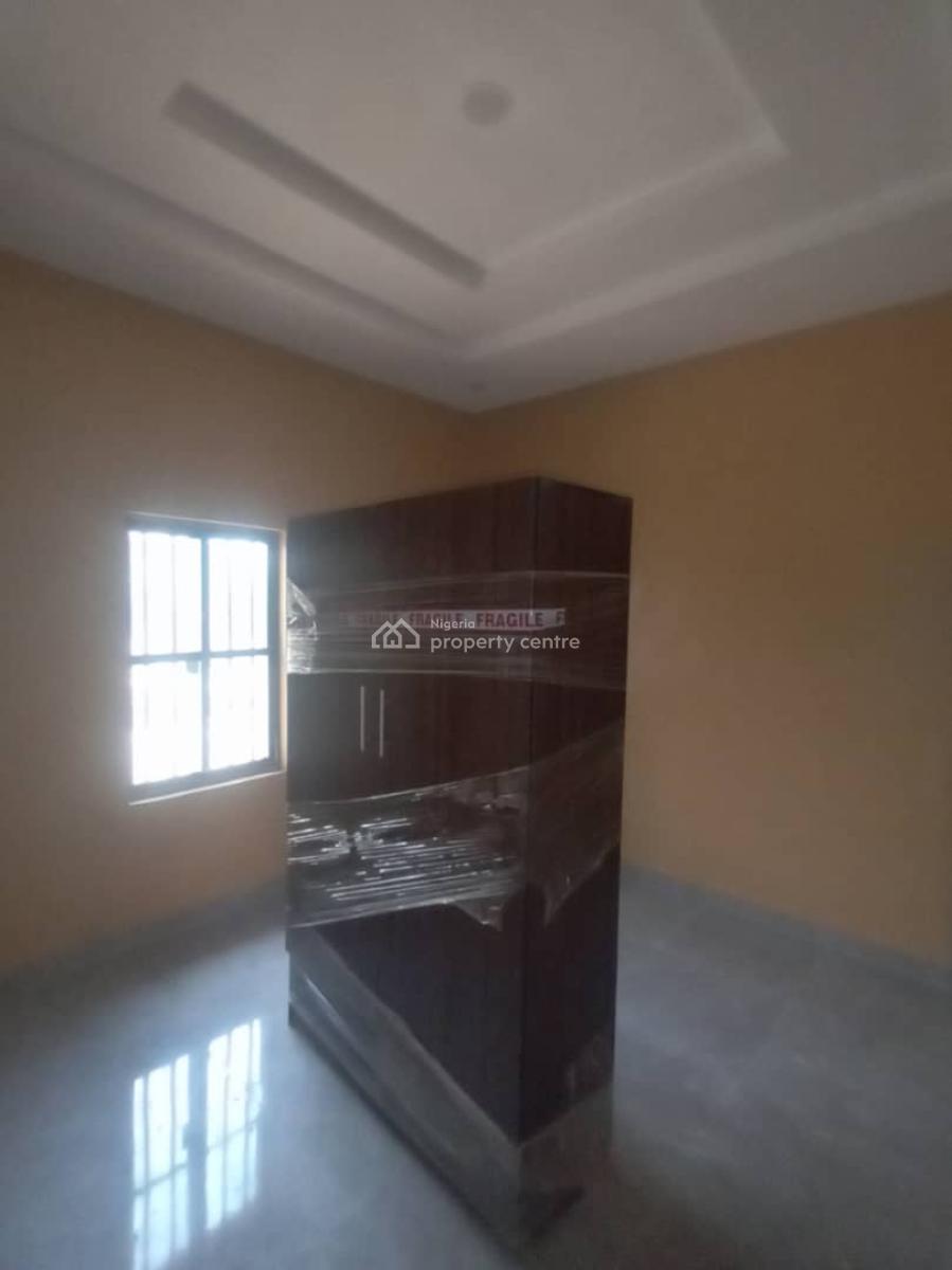 Nice 2 Bedrooms Flat, Ivory Garden Estate, Magboro, Ogun, Flat / Apartment for Rent
