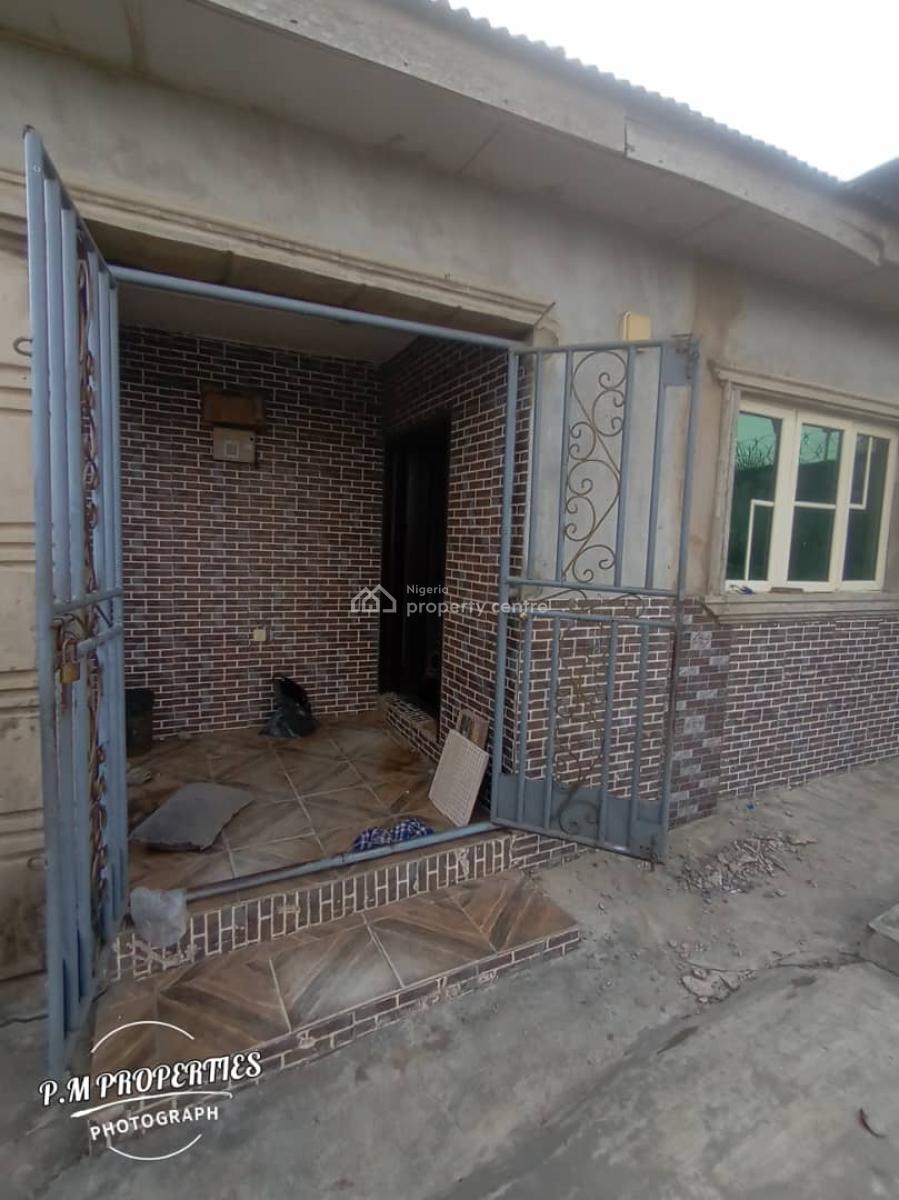 3 Bedroom Flat, Makogi, Magboro, Ogun, Flat / Apartment for Rent