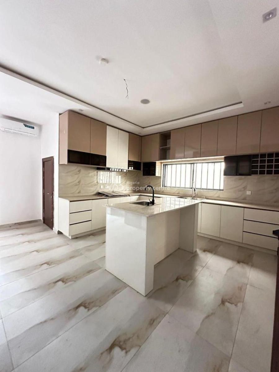 Luxurious 5 Bedroom Semi Detached Duplex with Bq in a Serene Estate, Lekki Phase 1, Lekki, Lagos, Semi-detached Duplex for Sale