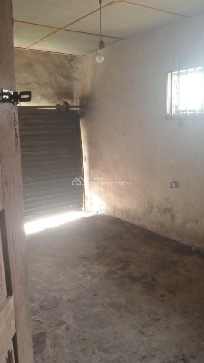an Old Building Sitting on 2 Plots of Land, Cultural Centre, Ondo Road, Akure, Ondo, Land for Sale