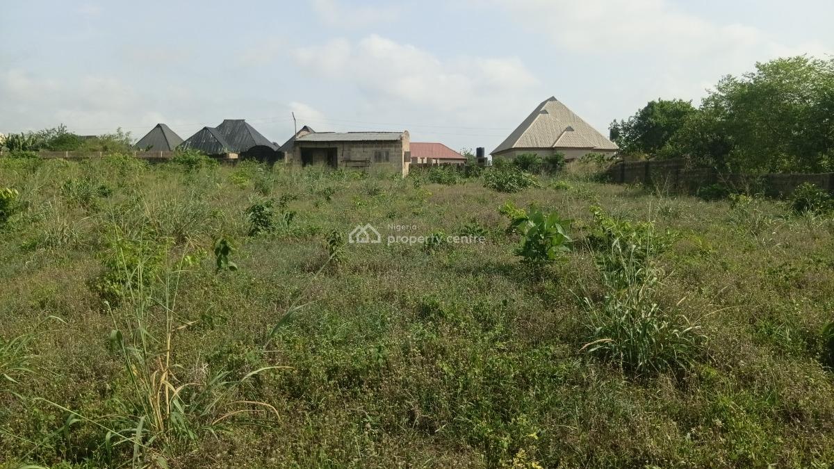 2 Standard Plot Facing The Express, Adjacent Khadob College, Shasha, Akure, Akure, Ondo, Mixed-use Land for Sale