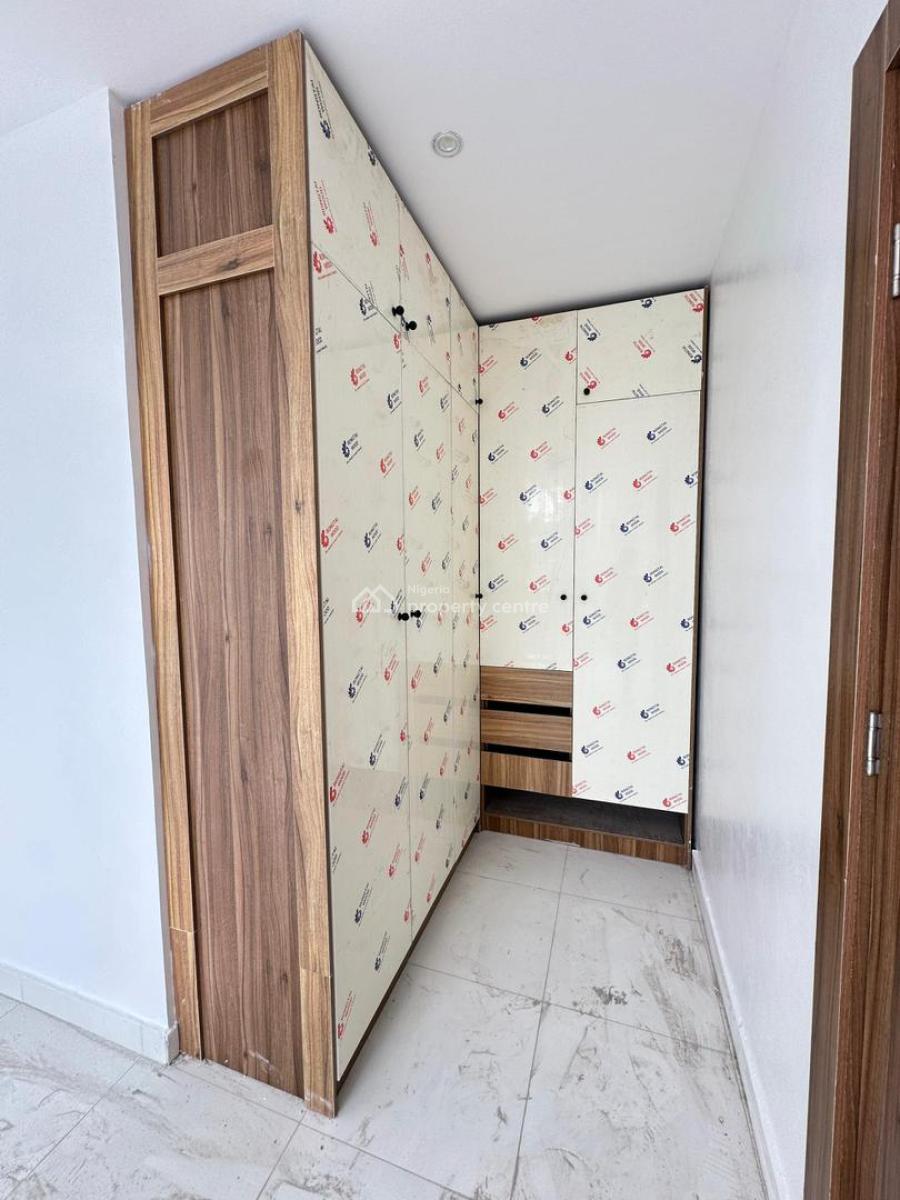 Exquisite Custom Vanity 2 Bedroom Apartment with Swimming Pool & Gym, Lekki Phase 1, Lekki, Lagos, Flat / Apartment for Sale