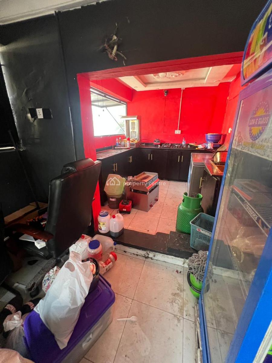 Shop Space, Emmanuel Abimbola Cole, Lekki Phase 1, Lekki, Lagos, Shop for Rent