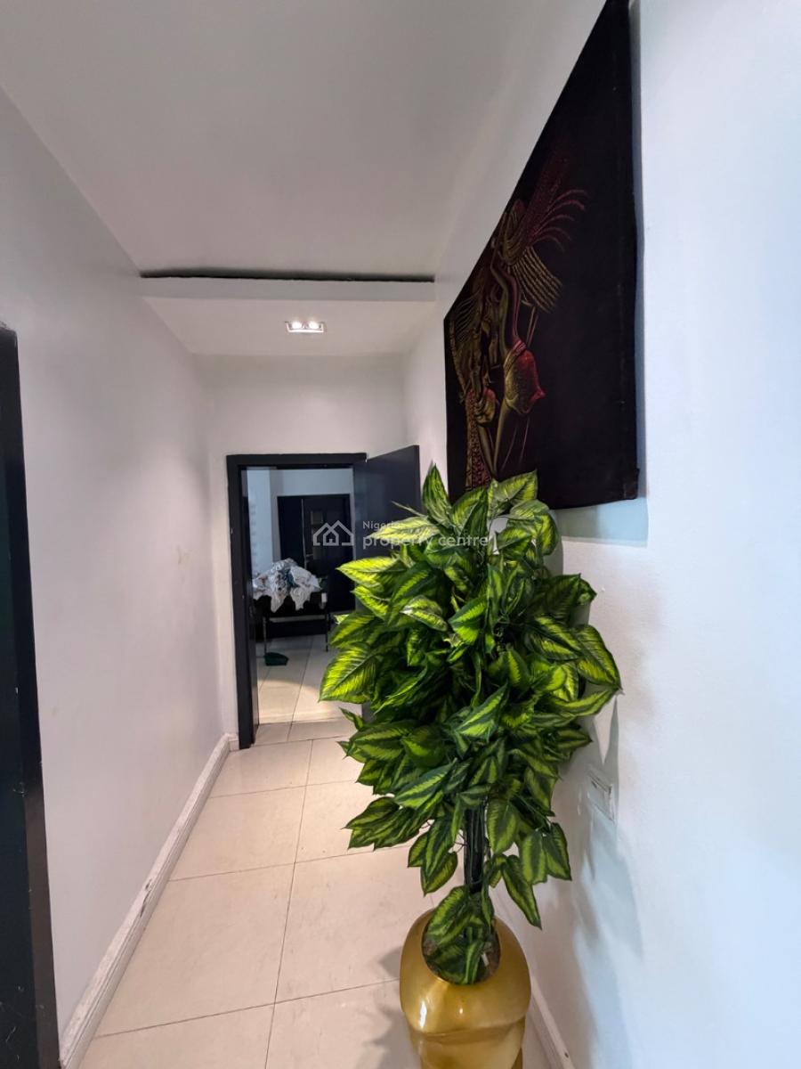 2bedrooms Flat, Lekki Right By Mega Chicken, Lekki Phase 1, Lekki, Lagos, Flat / Apartment for Rent