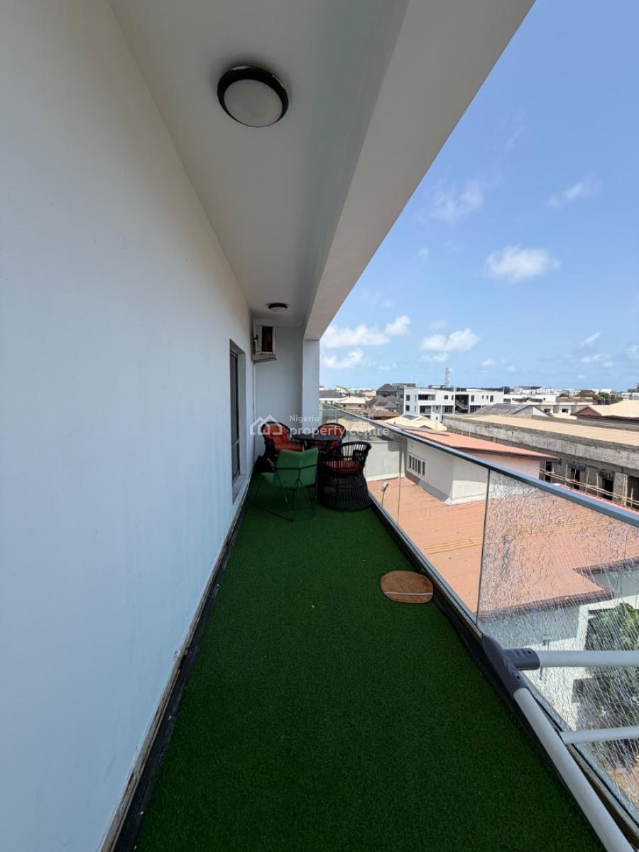 2bedrooms Flat, Lekki Right By Mega Chicken, Lekki Phase 1, Lekki, Lagos, Flat / Apartment for Rent