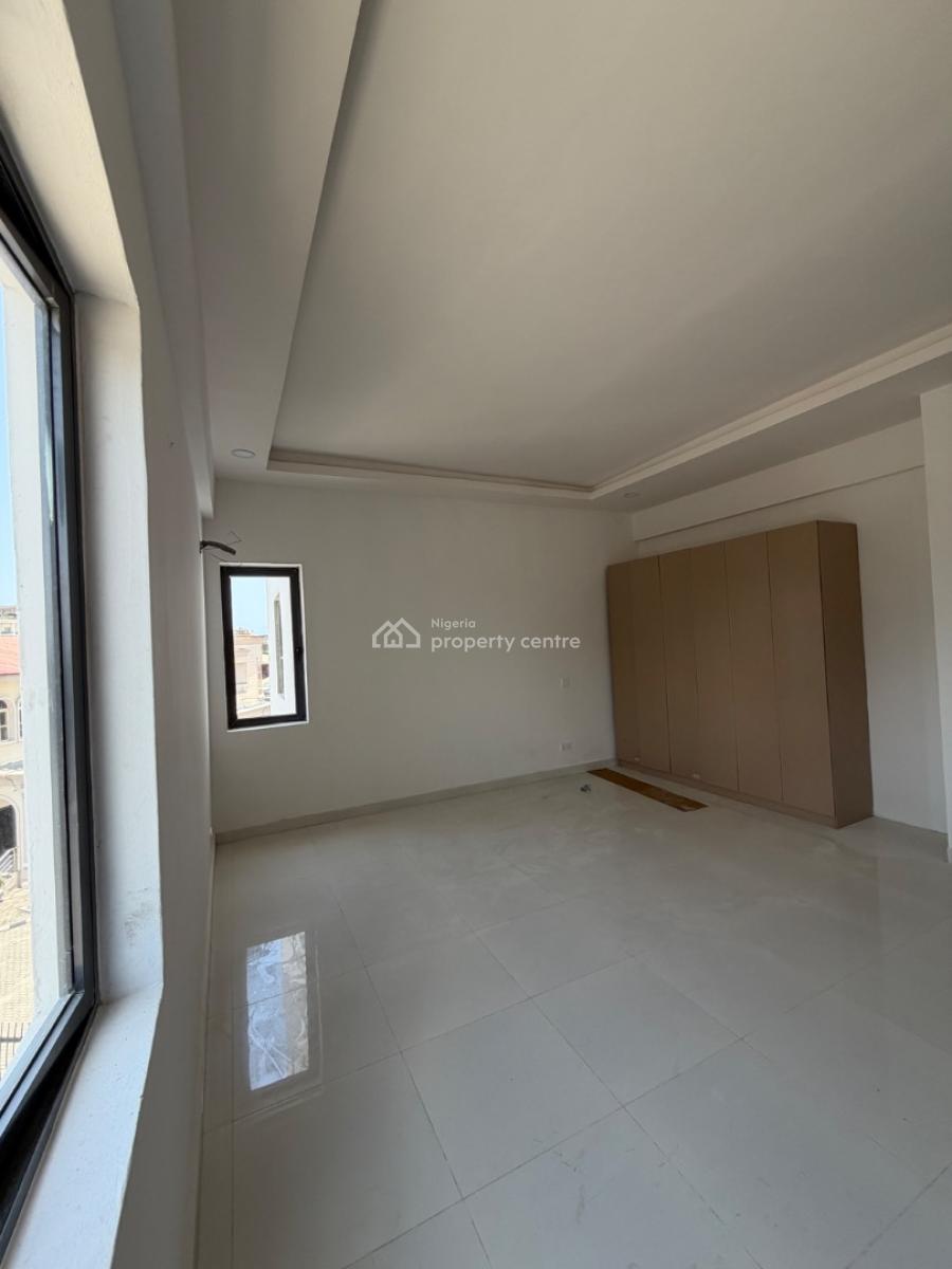 Waterfront 3bedrooms Flat with Bq, Admiralty Way, Lekki Phase 1, Lekki, Lagos, Flat / Apartment for Rent