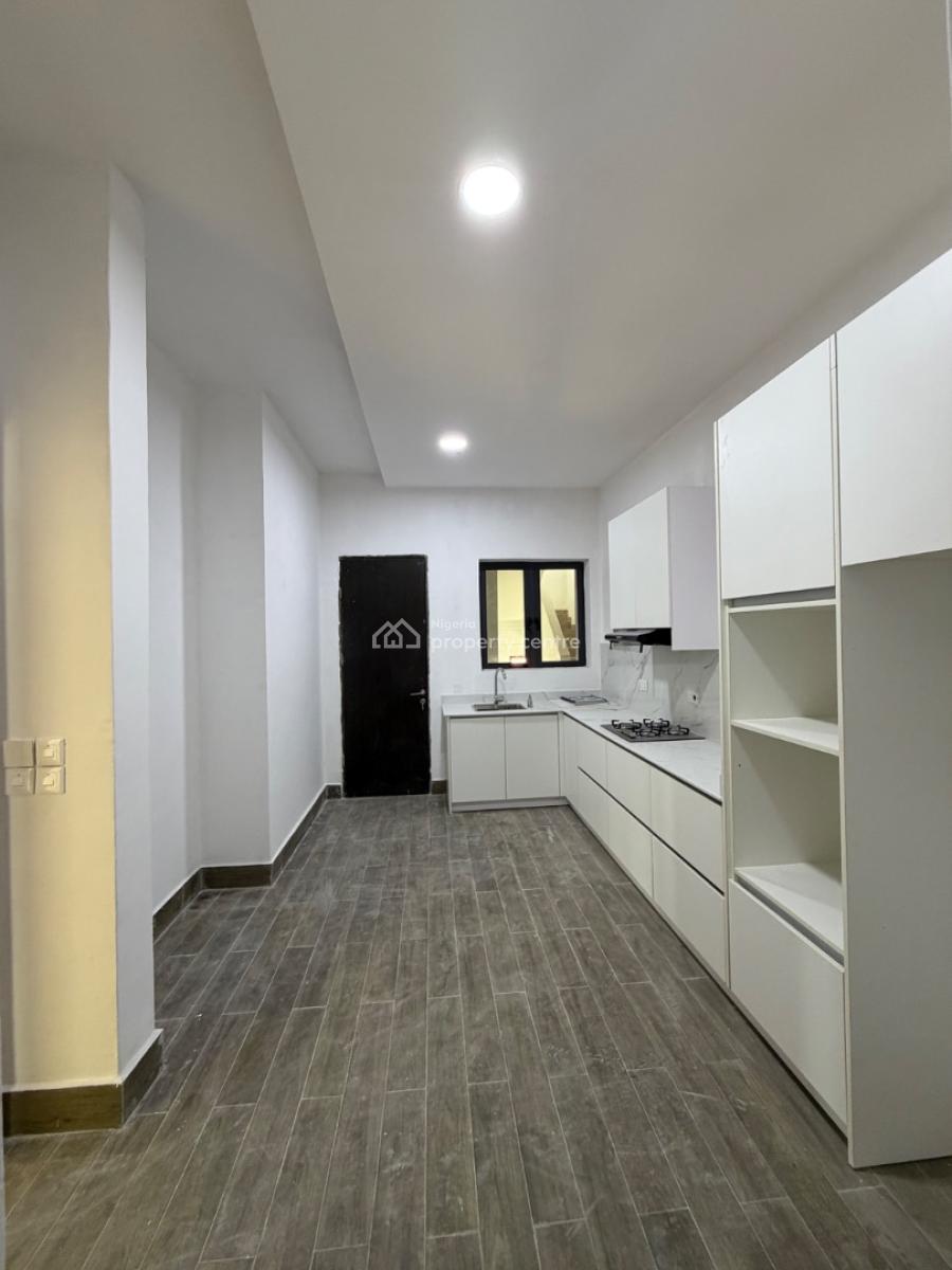 Waterfront 3bedrooms Flat with Bq, Admiralty Way, Lekki Phase 1, Lekki, Lagos, Flat / Apartment for Rent