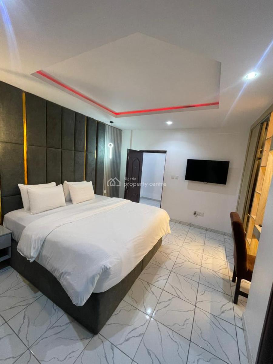 2 Bedroom Luxury Furnished Apartment, 2 Akinrele Close - Off Shasha Akowonjo Road, Akowonjo, Alimosho, Lagos, Flat / Apartment Short Let
