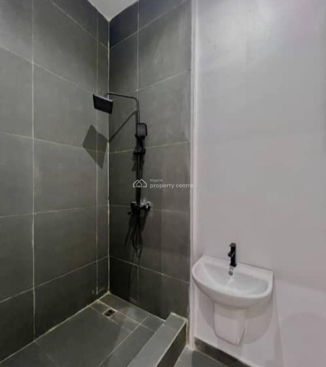 New and Serviced with 24/7 Power Supply 3 Bedroom En-suite Flat. It Wi, Ikate Elegushi, Lekki, Lagos, Flat / Apartment for Rent