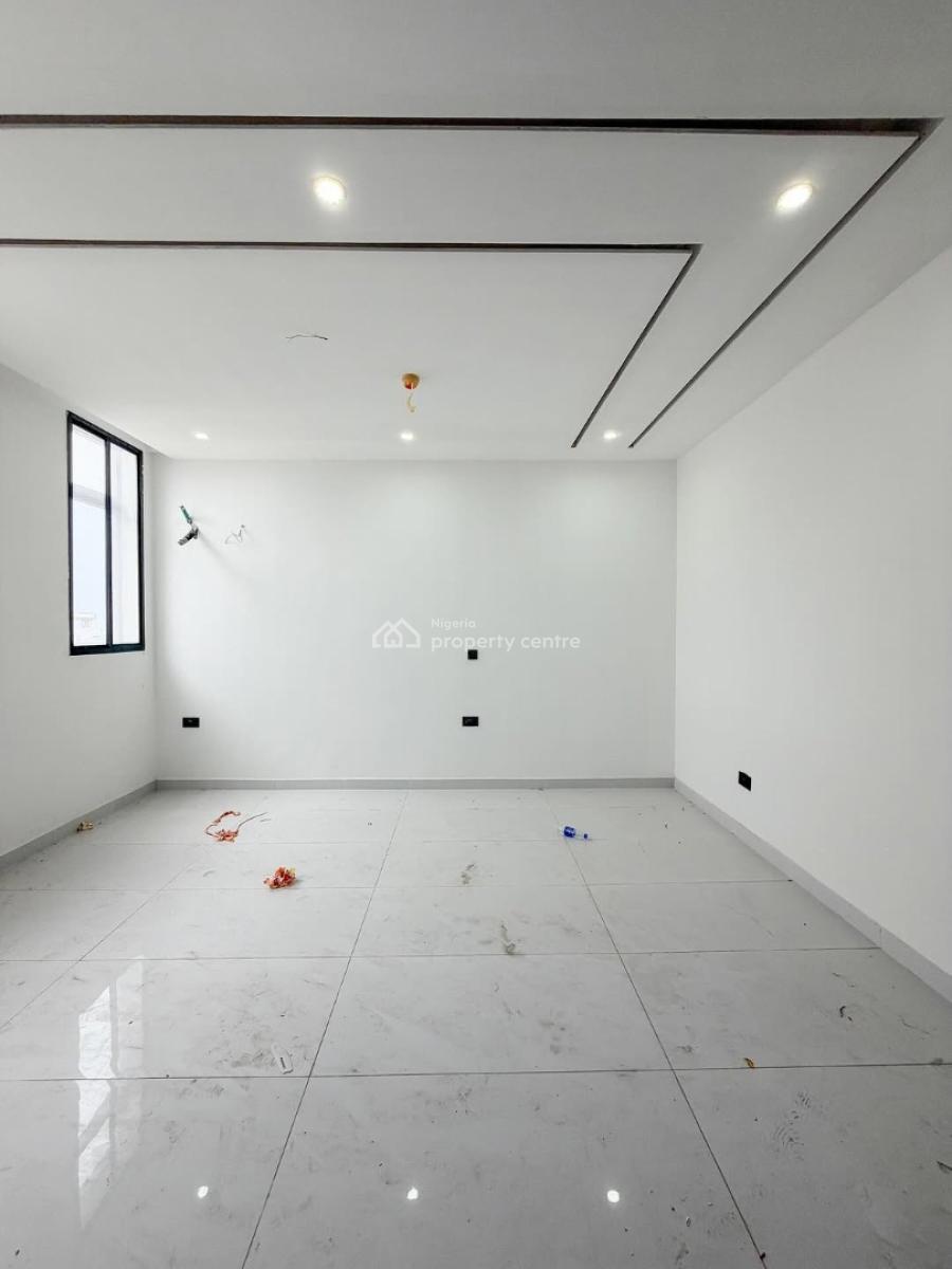 3 Bedroom Penthouse+ Boxroom, Lekki Phase 1, Lekki Phase 1, Lekki, Lagos, Flat / Apartment for Sale