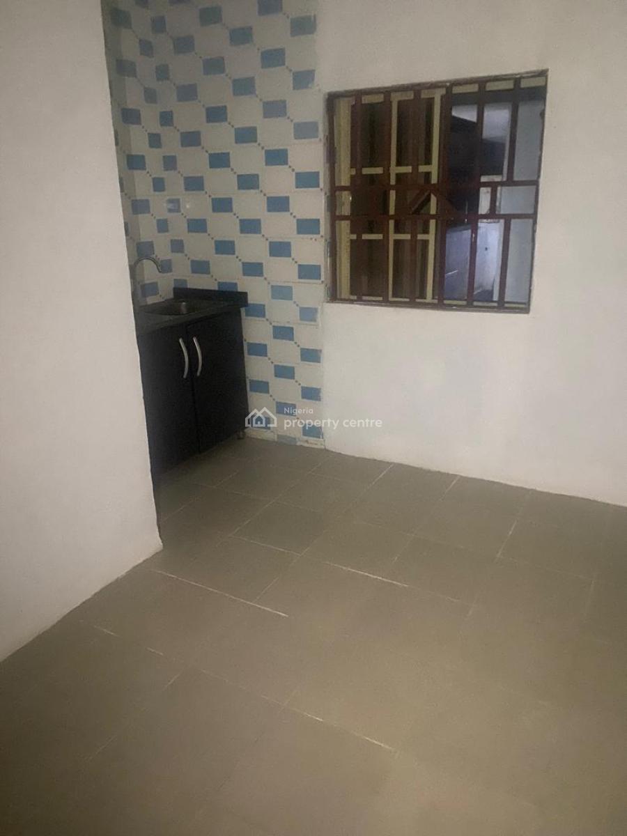 Fantastic One Room Selfcontain, Atlantic View Estate, Alpha Beach Road, New-road Bustop, Igbo Efon, Lekki, Lagos, Self Contain (single Rooms) for Rent