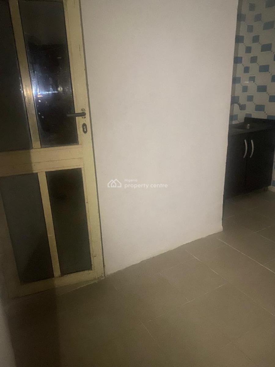 a Nice Room Self Contain, Lekki, Lagos, Self Contain (single Rooms) for Rent