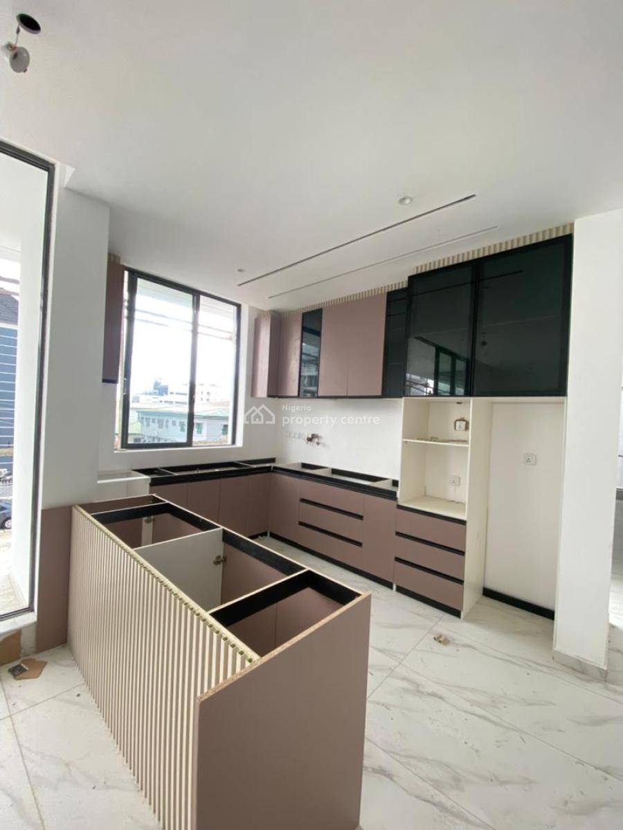 Newly Built 2bedroom Apartment in a Serene Environ with an Elevator, Lekki Phase 1, Lekki, Lagos, Flat / Apartment for Sale