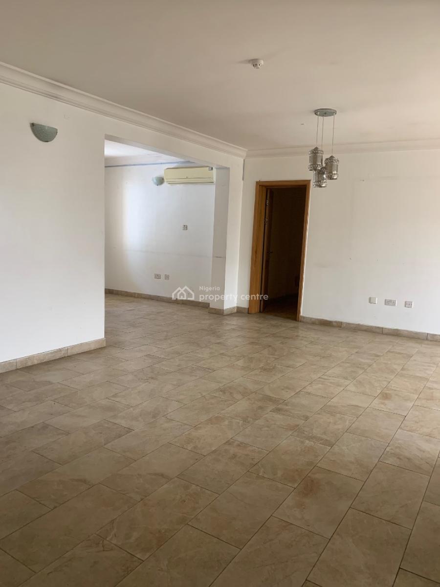 3bedroom Luxurious Apartment with a Bq in an Estate, Lekki Phase 1, Lekki Lagos, Lekki Phase 1, Lekki, Lagos, Flat / Apartment for Rent