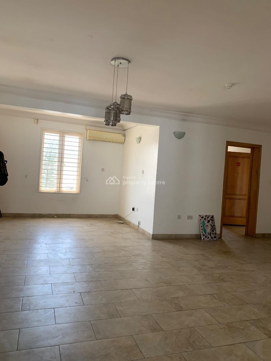 3bedroom Luxurious Apartment with a Bq in an Estate, Lekki Phase 1, Lekki Lagos, Lekki Phase 1, Lekki, Lagos, Flat / Apartment for Rent