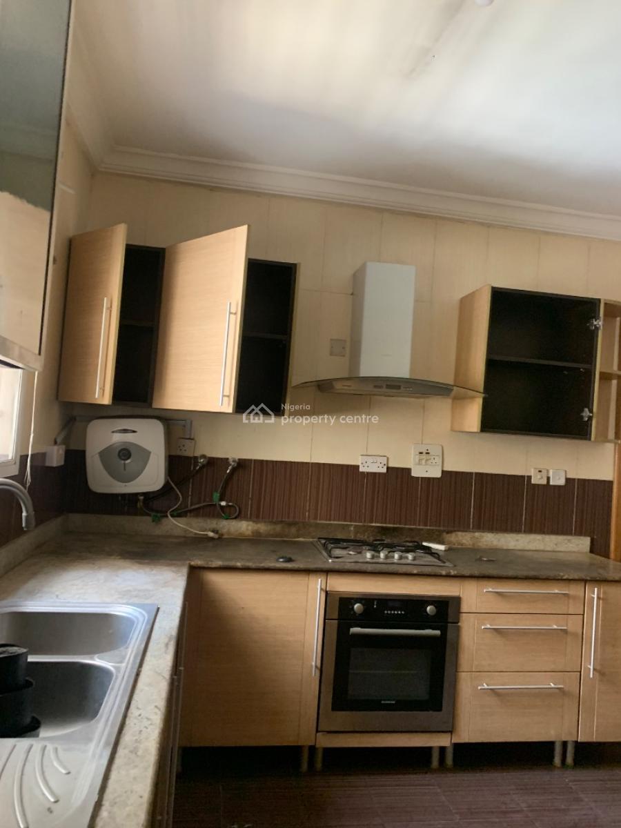 3bedroom Luxurious Apartment with a Bq in an Estate, Lekki Phase 1, Lekki Lagos, Lekki Phase 1, Lekki, Lagos, Flat / Apartment for Rent