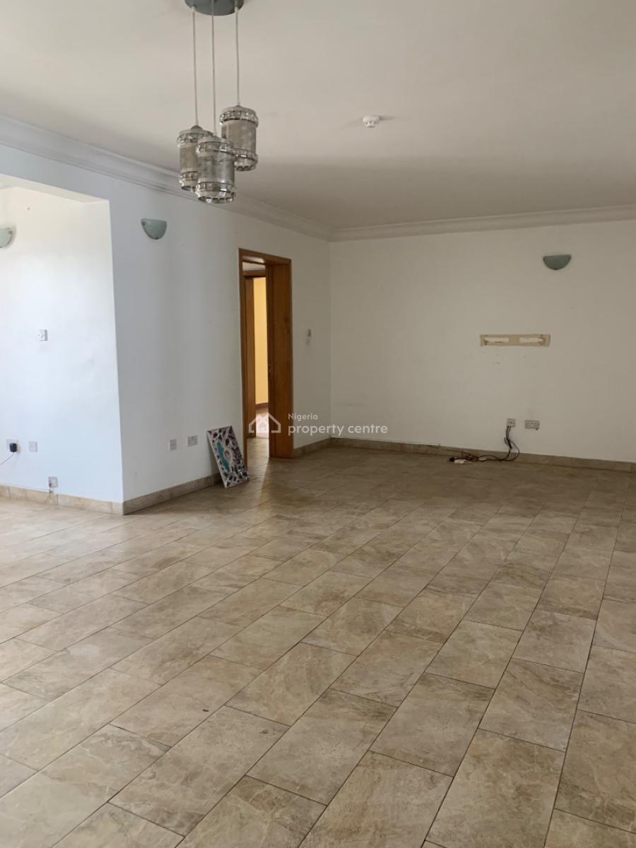 3bedroom Luxurious Apartment with a Bq in an Estate, Lekki Phase 1, Lekki Lagos, Lekki Phase 1, Lekki, Lagos, Flat / Apartment for Rent