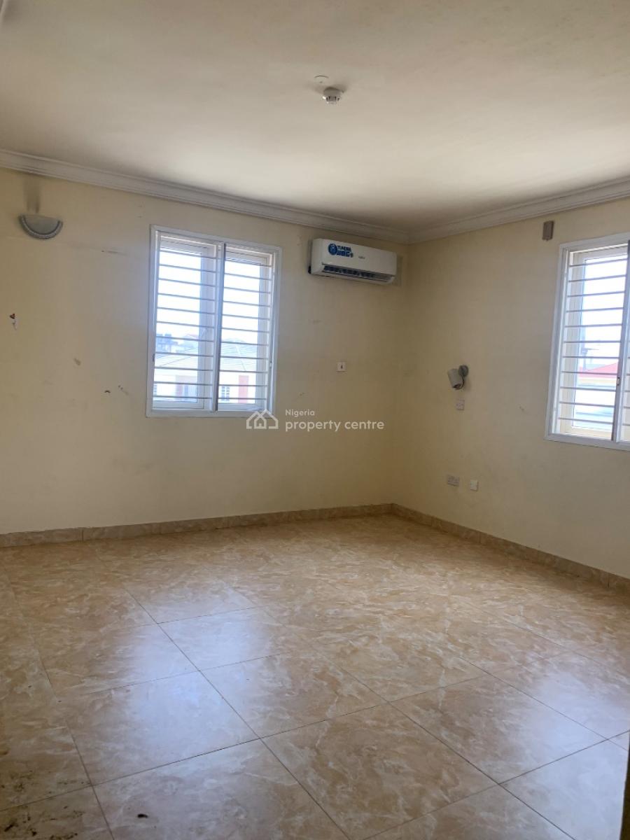 3bedroom Luxurious Apartment with a Bq in an Estate, Lekki Phase 1, Lekki Lagos, Lekki Phase 1, Lekki, Lagos, Flat / Apartment for Rent