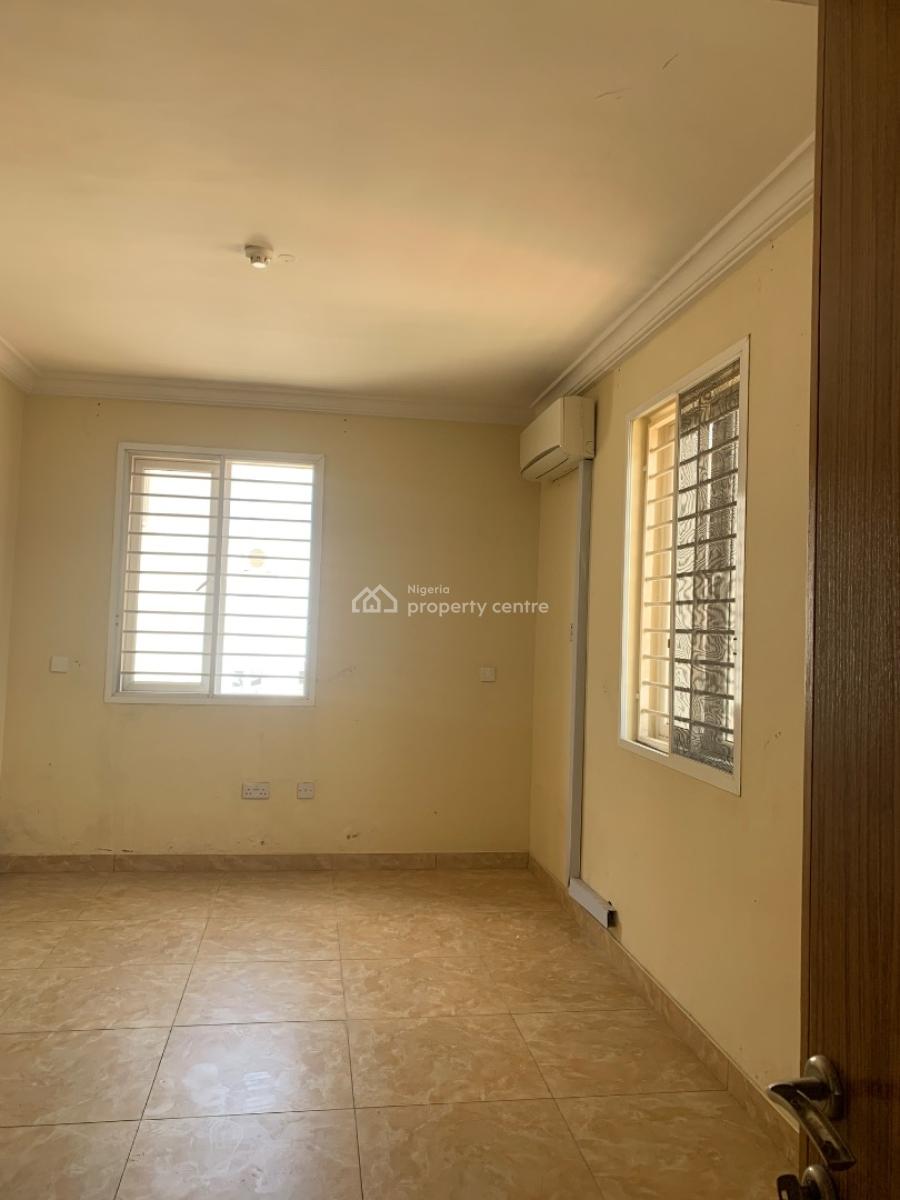 3bedroom Luxurious Apartment with a Bq in an Estate, Lekki Phase 1, Lekki Lagos, Lekki Phase 1, Lekki, Lagos, Flat / Apartment for Rent