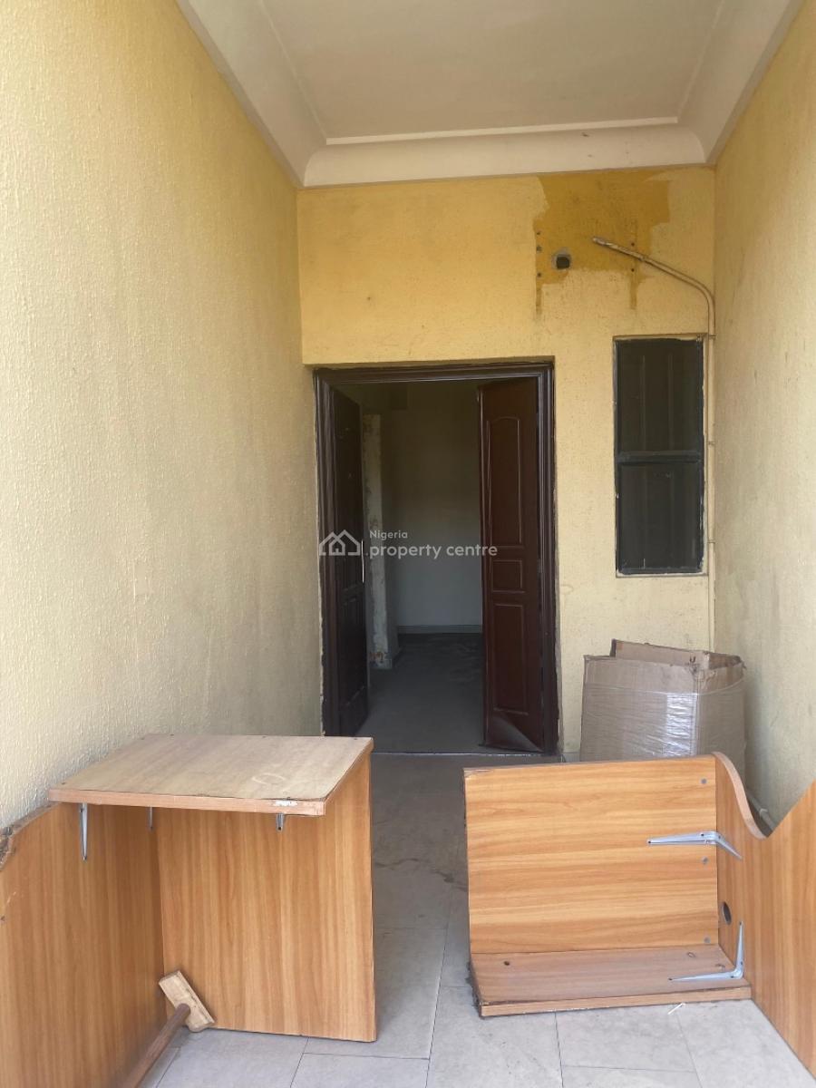 Massive 5bedroom, Lekki Phase 1, Lekki, Lagos, Commercial Property for Rent