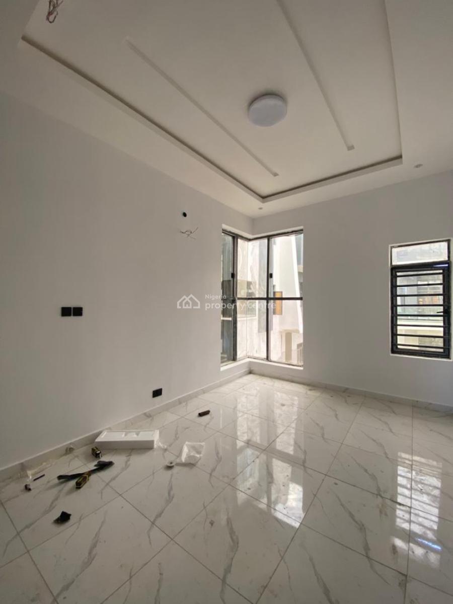 Breath Taking 2 Bedroom Apartment with a Gym & Swimming Pool, Abraham Adesanya, Ajah, Lagos, Flat / Apartment for Sale