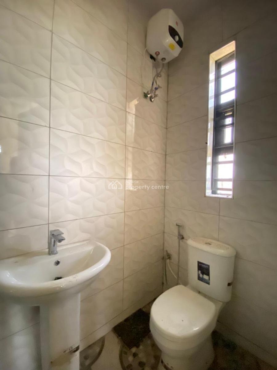 Well Crafted 2 Bedroom Apartment in a Nice Location, Abraham Adesanya, Ajah, Lagos, Flat / Apartment for Sale