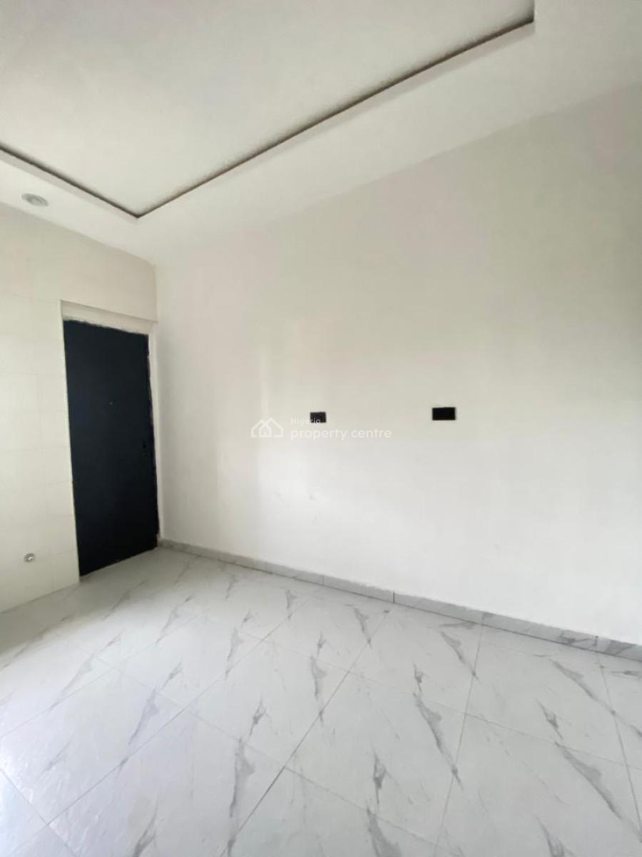 Tastefully Built 3 Bedroom Apartment, Abraham Adesanya, Ajah, Lagos, Block of Flats for Sale