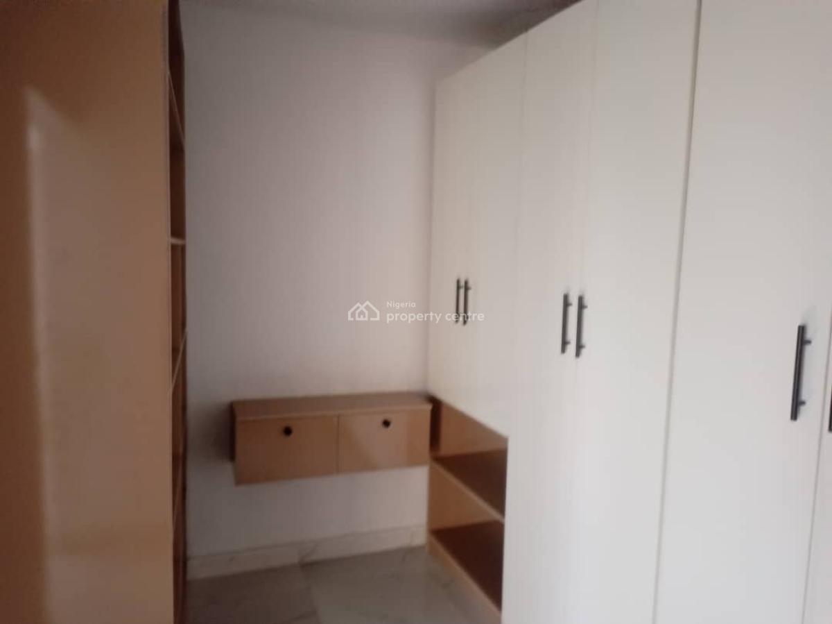 a Luxurious 4 Bedroom Terraced Duplex + Bq, De Castle Max Estate, Ajah, Lagos, Flat / Apartment for Sale