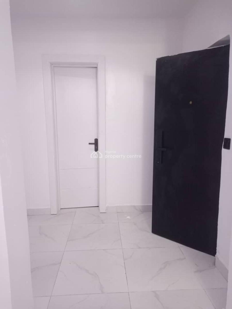 a Luxurious 4 Bedroom Terraced Duplex + Bq, De Castle Max Estate, Ajah, Lagos, Flat / Apartment for Sale