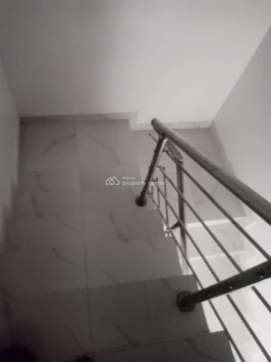 a Luxurious 4 Bedroom Terraced Duplex + Bq, De Castle Max Estate, Ajah, Lagos, Flat / Apartment for Sale