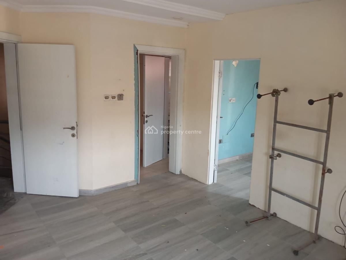 Spacious 4 Bedroom Duplex Residential Or Commercial Use, Private Compound, Lekki Phase 1, Lekki, Lagos, House for Rent
