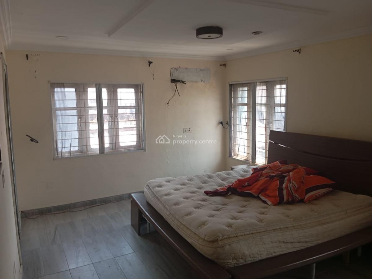 Spacious 4 Bedroom Duplex Residential Or Commercial Use, Private Compound, Lekki Phase 1, Lekki, Lagos, House for Rent