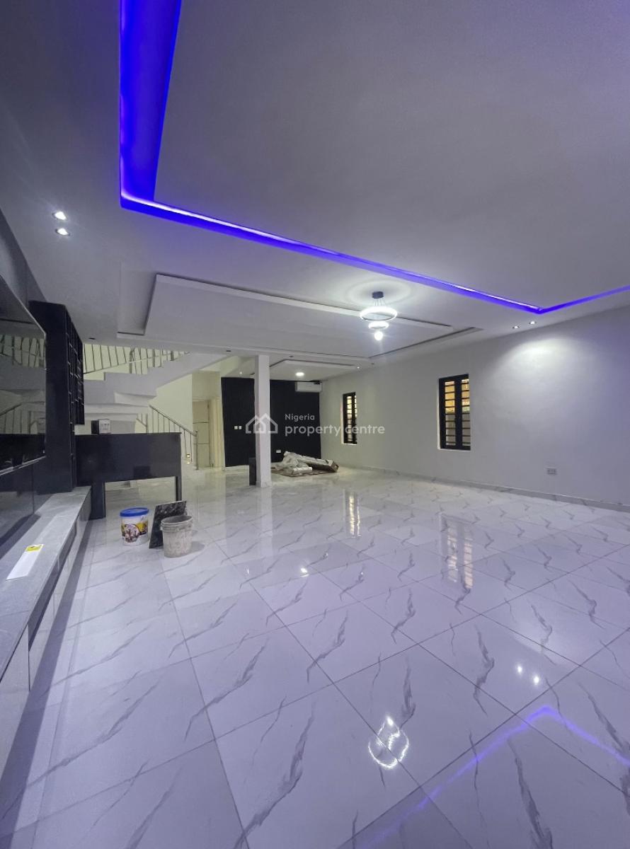 Exclusively Detailed 4 Bedrooms Semi Detached Home, Ajah, Lagos, Semi-detached Duplex for Sale