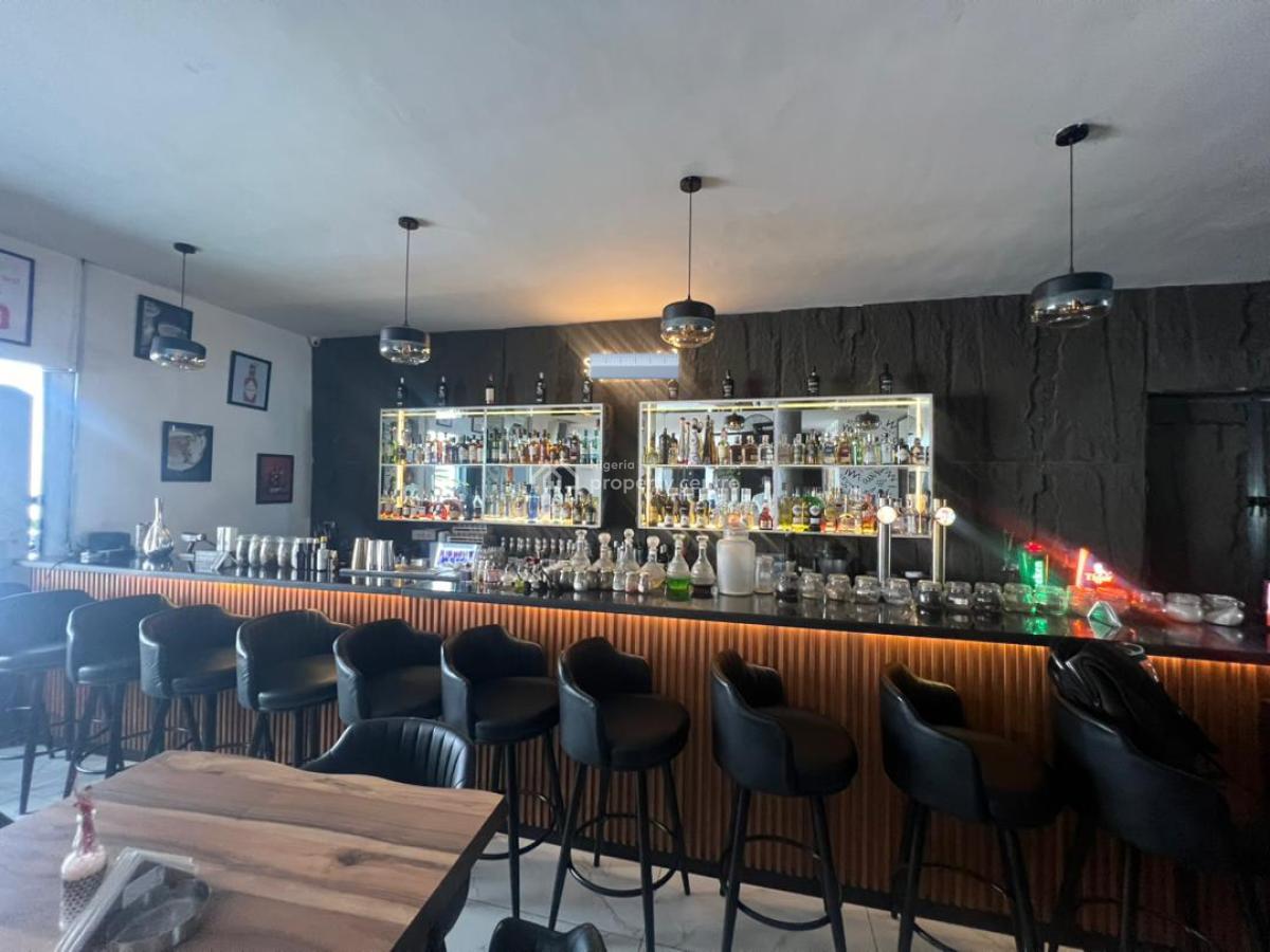 Eatery / Restaurant, Admiralty Way, Lekki Phase 1, Lekki, Lagos, Restaurant / Bar for Sale