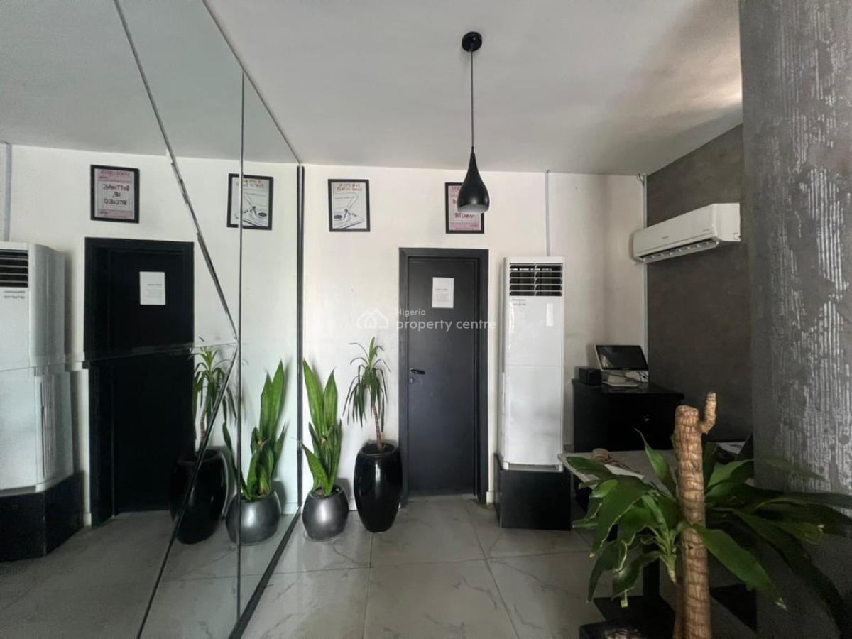 Eatery / Restaurant, Admiralty Way, Lekki Phase 1, Lekki, Lagos, Restaurant / Bar for Sale