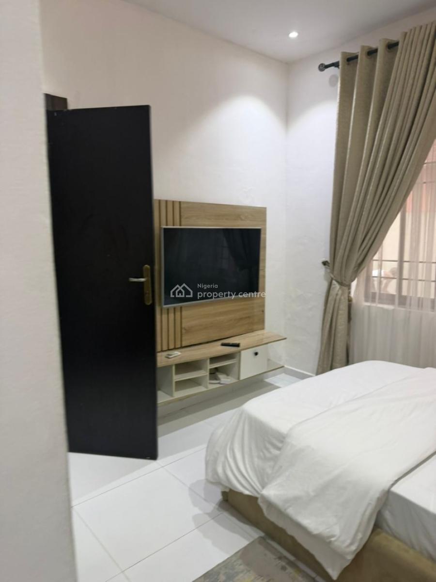 Fully Furnished 3 Bedroom Flat, Lekki Phase 1, Lekki, Lagos, Flat / Apartment for Rent