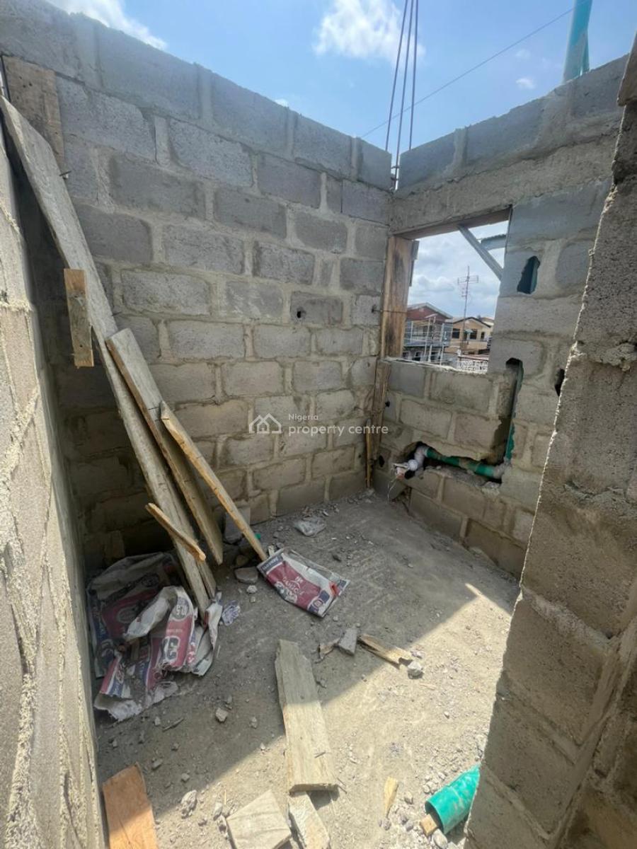 High-yield Apartments for Lease, 0ff Cole Street Via Olufemi By Ogunlana Drive, Surulere, Lagos, Mini Flat (room and Parlour) for Rent