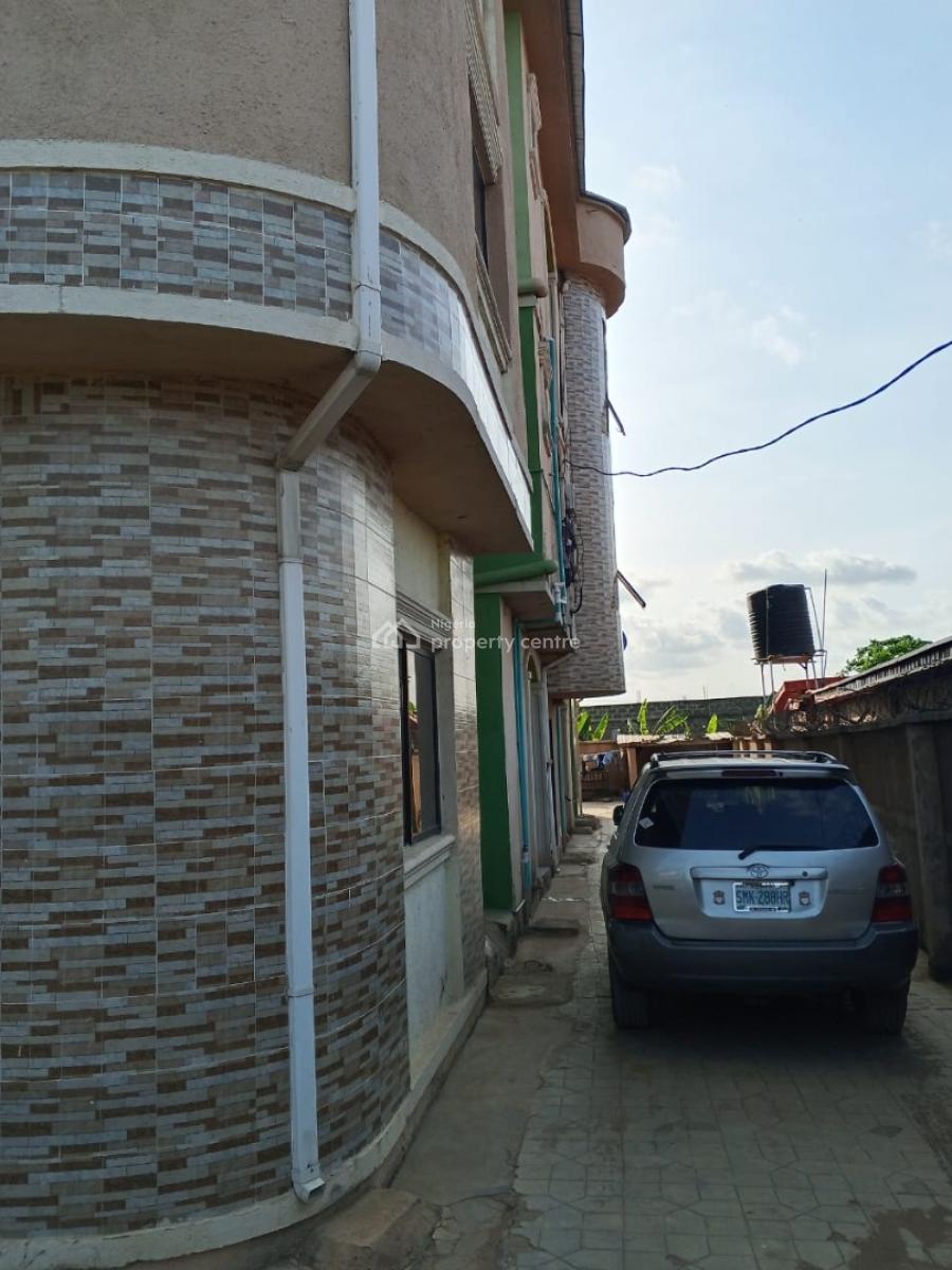 3 Bedroom Flat with Pop -- Downstairs, Gb Axis, Araromi Bus Stop, Lasu Igando Expressway, Akesan, Alimosho, Lagos, Flat / Apartment for Rent