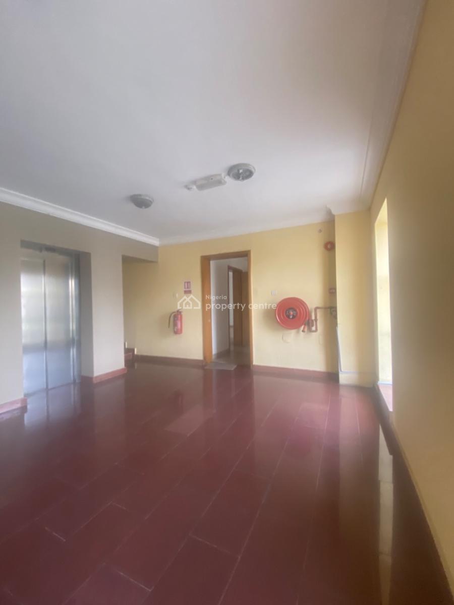Luxury 3 Bedroom Flat, Admiraty Way, Lekki Phase 1, Lekki, Lagos, Flat / Apartment for Rent